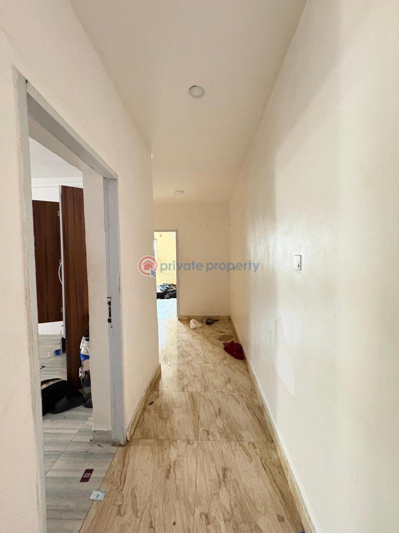 Just moved out 3bedroom flat with both pool and gym - 16 3 bedroom Block Of Flats For Rent Ikota Lekki Lagos - 16