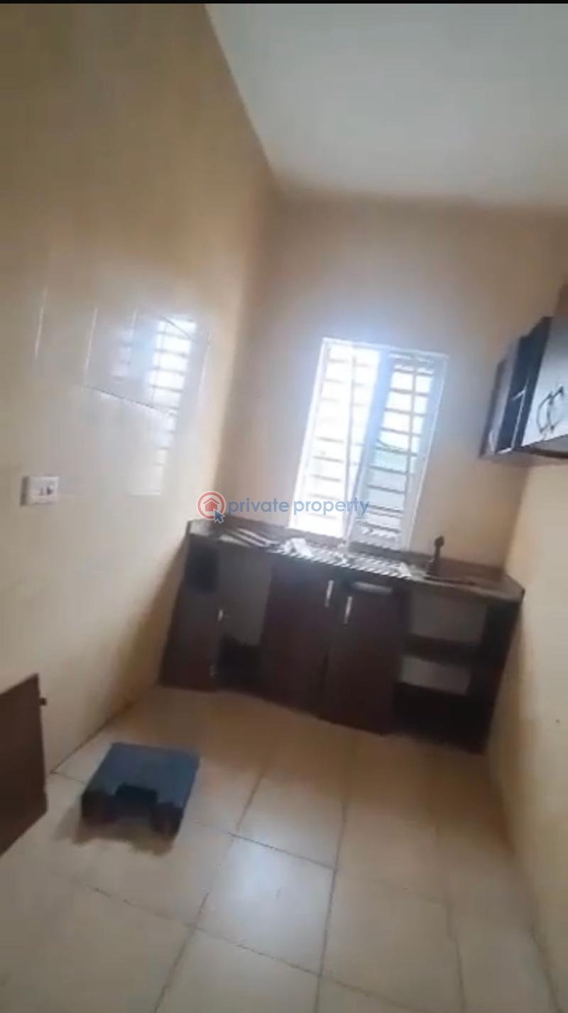 2 bedroom Block Of Flats For Rent Palmgroove Shomolu Lagos - 3