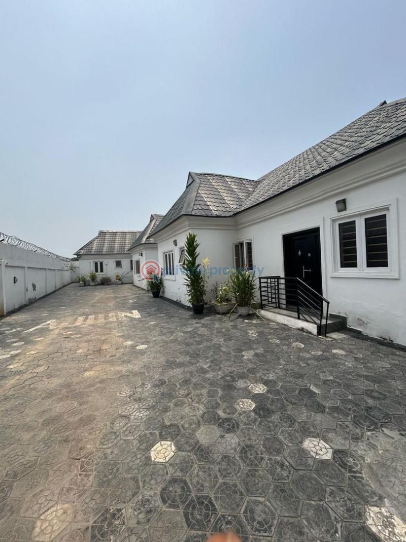5 bedroom Bungalow For Sale Ogudu Ori-oke Lagos - 9