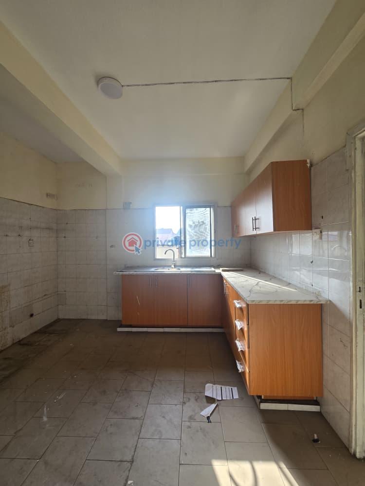 2 bedroom Block Of Flats For Rent Mende Maryland Lagos - 0