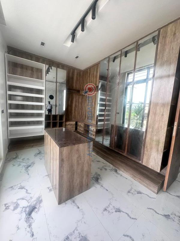 5 bedroom Detached Duplex For Sale Chevron Drive Lekki Lagos - 3