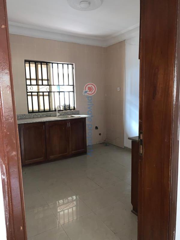 2 bedroom Block Of Flats For Rent Thomas Estate Ajah Lagos - 11