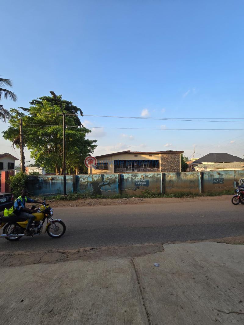 Land For Sale At Abayomi Street Jericho G.r.a Ibadan Ibadan Oyo - 0