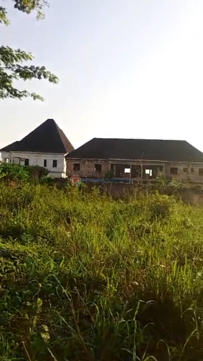 Mixed use Land For Sale Mtn Mast Off The Tarred Road, Just 200ft To The Tarred Road, Benin City Benin Edo - 1