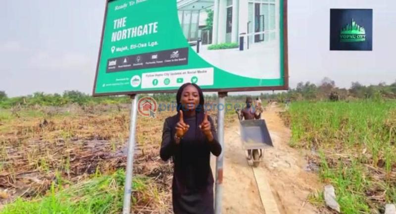 Mixed use Land For Sale 👉novare Mall 👉fara Park 👉joy Gold Mall 👉crown Estate 👉fara Park Sangotedo Ajah Lagos - 4