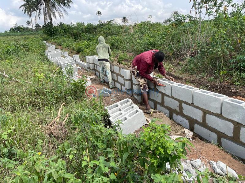 Mixed use Land For Sale Odo Lofa Isiwo Just After The Epe Tollgate Ogun State. Ijebu Ogun - 4