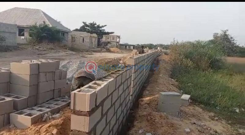 Land For Sale Eagle's Square Okeogun Elerangbe Ibeju-Lekki Lagos - 3