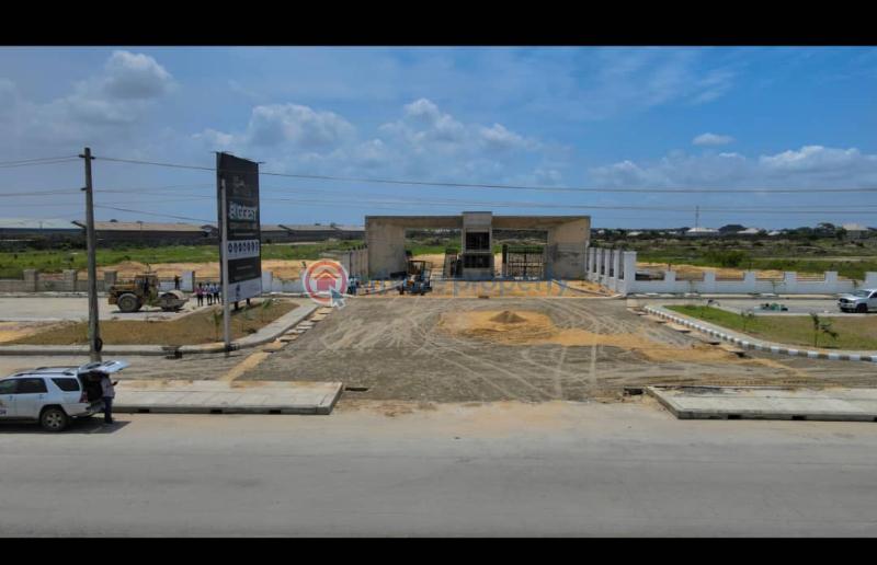 Mixed use Land For Sale Lekki Expressway Lagos - 2