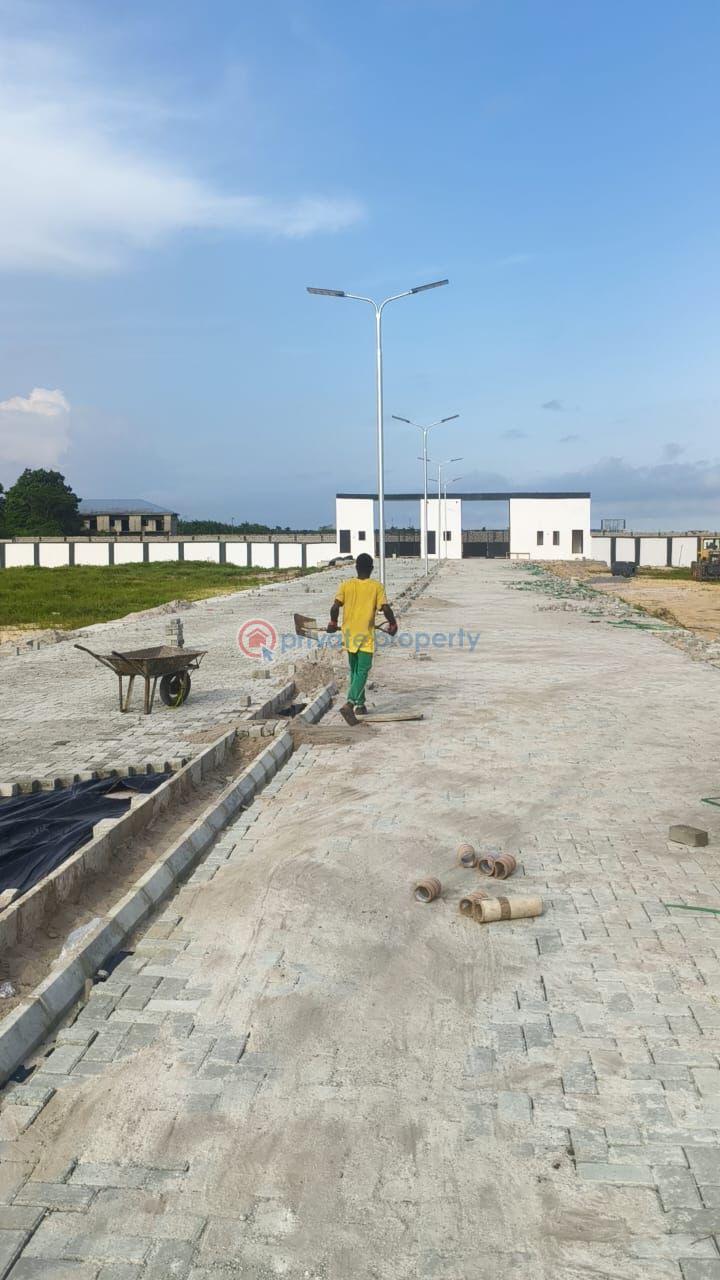 Land For Sale Aviara Residence Aiyetoro Ibeju Lekki Eleran Igbe Ibeju-Lekki Lagos - 0