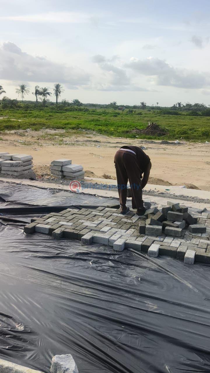 Land For Sale Aviara Residence Aiyetoro Ibeju Lekki Eleran Igbe Ibeju-Lekki Lagos - 2