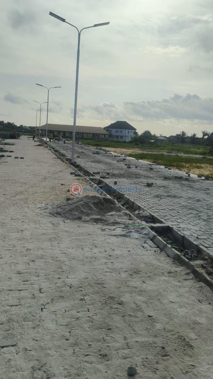 Land For Sale Aviara Residence Aiyetoro Ibeju Lekki Eleran Igbe Ibeju-Lekki Lagos - 1