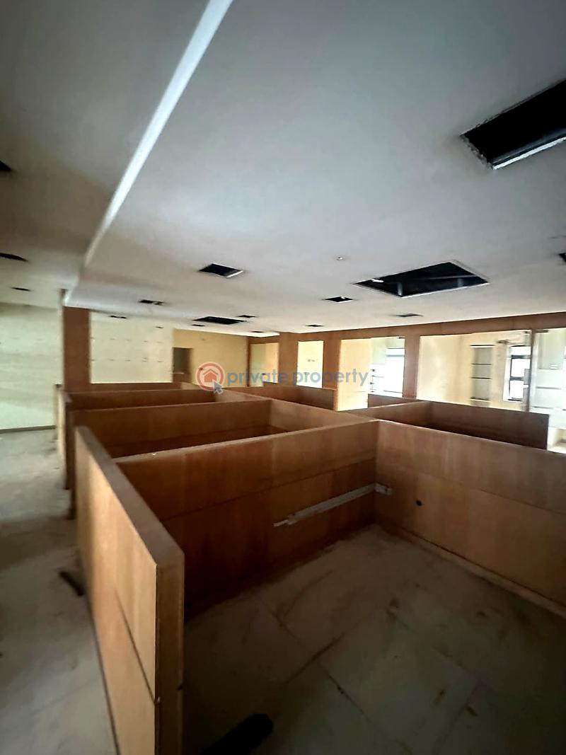 Commercial Property For Rent Victoria Island Lagos - 11