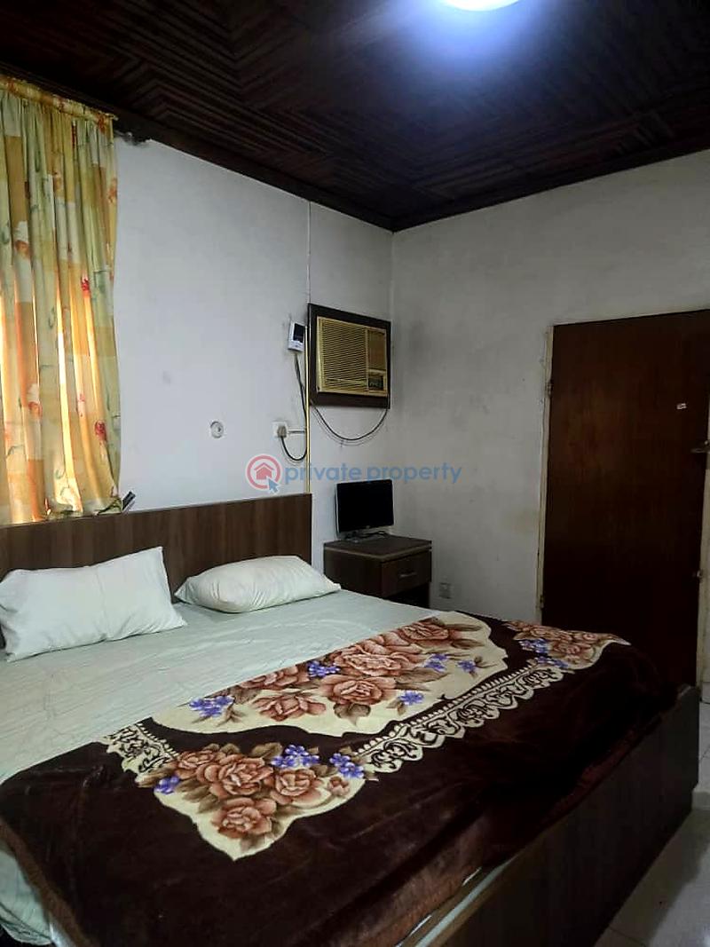 Commercial Property For Rent Victoria Island Lagos - 4