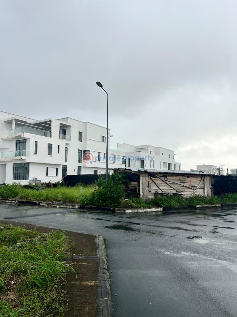 Land For Sale Ikate Elegushi Lekki Lagos - 3