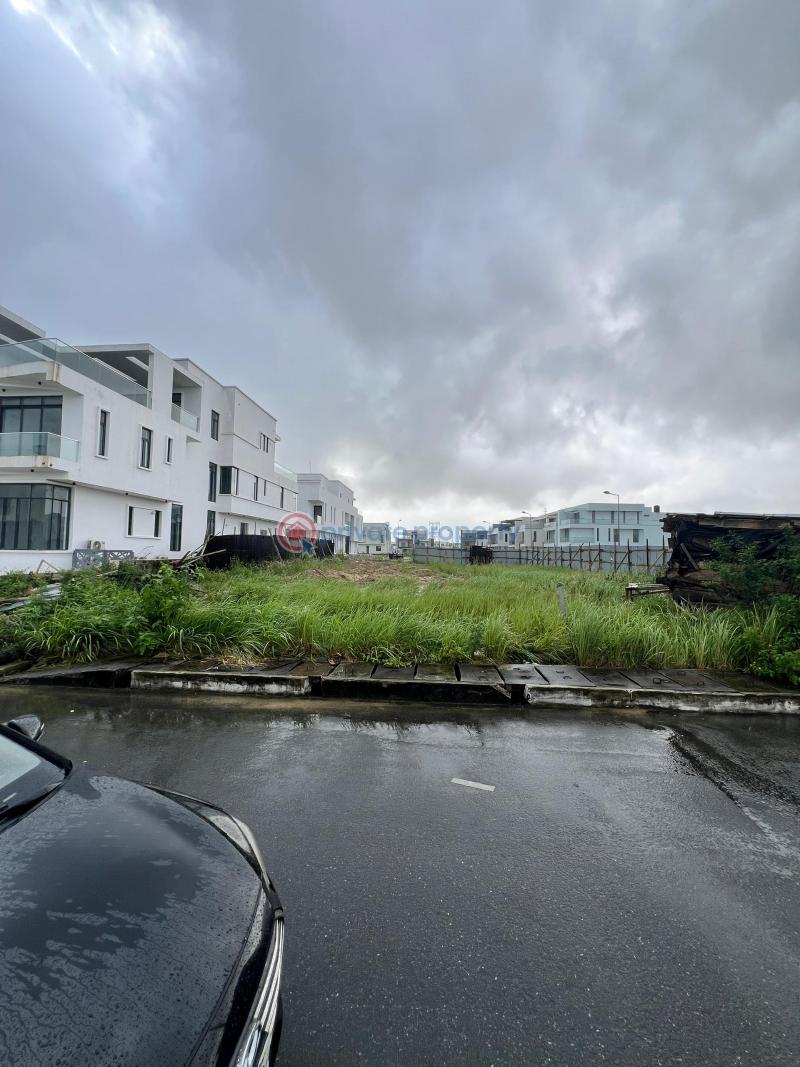 Land For Sale Ikate Elegushi Lekki Lagos - 1