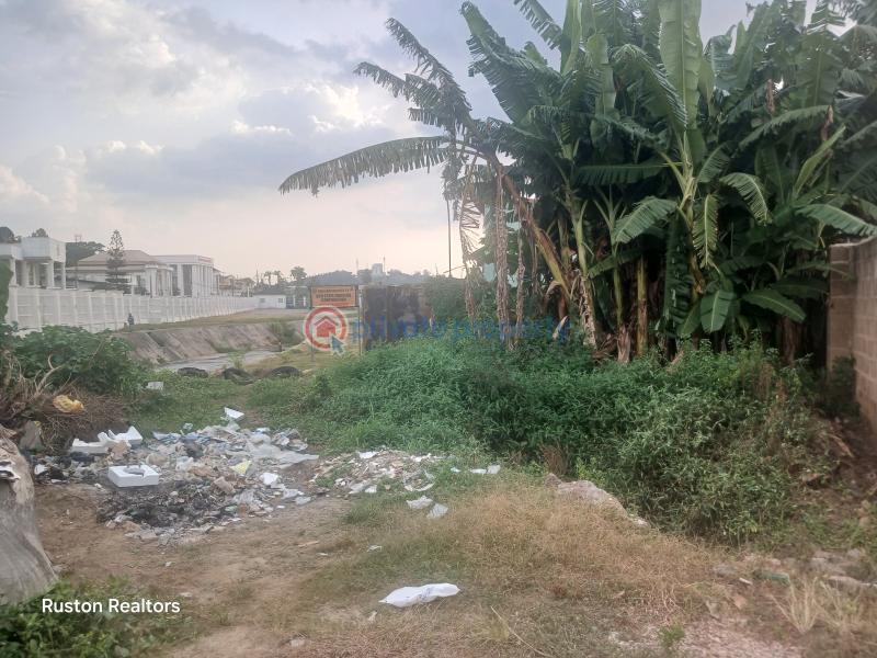 Land measuring about 700sm at old bodija estate - 2 Mixed use Land For Sale Old Bodija Estate Bodija Ibadan Oyo - 2