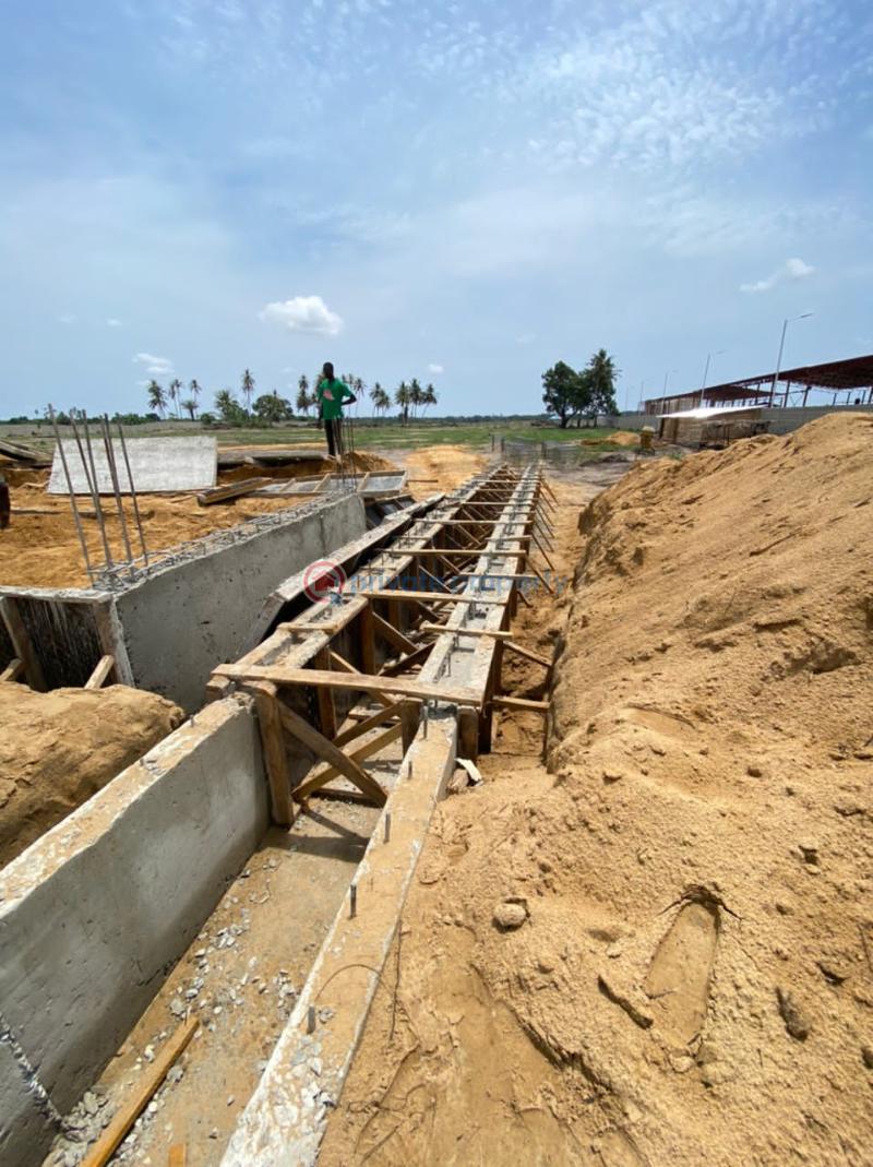 Land For Sale Aiyetoro Ibeju Lekki, Directly Along Lekki Epe Expressway Ibeju-Lekki Lagos - 0