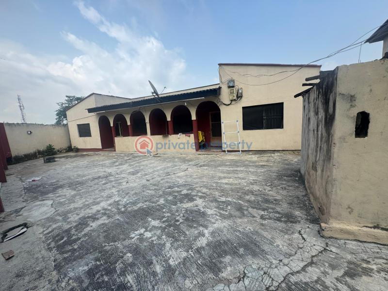 3 bedroom Detached Bungalow For Sale Grammar School Bus Stop Berger Ojodu Lagos