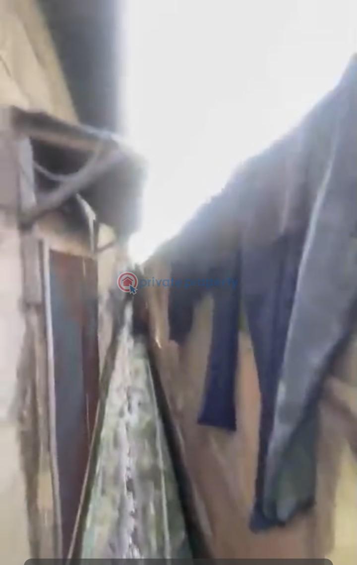 Mixed use Land For Sale Bajulaye Onipanu Shomolu Lagos - 4