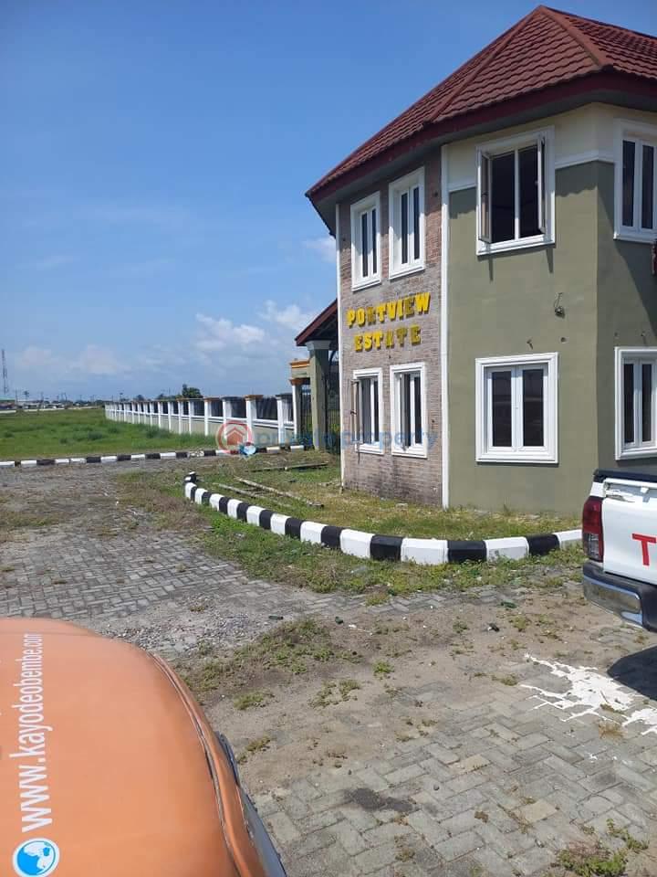 Land with c of o/governor's consent in portview estate ibeju-lekki lagos - 1 Land For Sale Portview Estate Along Dangote Refinery Road Ibeju Lekki Lagos Ibeju-Lekki Lagos - 1