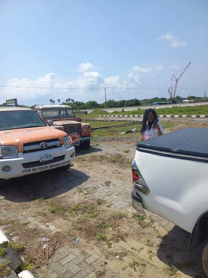 Land with c of o/governor's consent in portview estate ibeju-lekki lagos - 4 Land For Sale Portview Estate Along Dangote Refinery Road Ibeju Lekki Lagos Ibeju-Lekki Lagos - 4