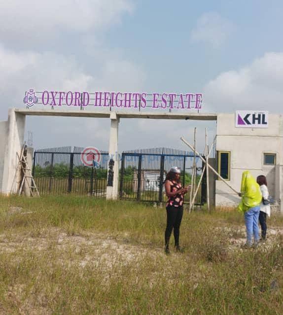 Residential Land For Sale Oxford Heights,this Prime Real Estate Is Strategically Positioned Near Lagos/calaba Coastal Road In Iwerekun Town Awoyaya Ibeju-Lekki Lagos - 0