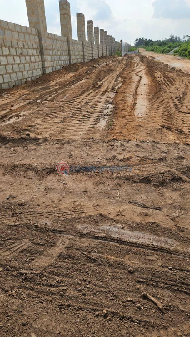 Land with registered survey and deed of assignment for sale - 2 Residential Land For Sale Lushville Estate Located At Lamini Apete Ibadan Oyo - 2