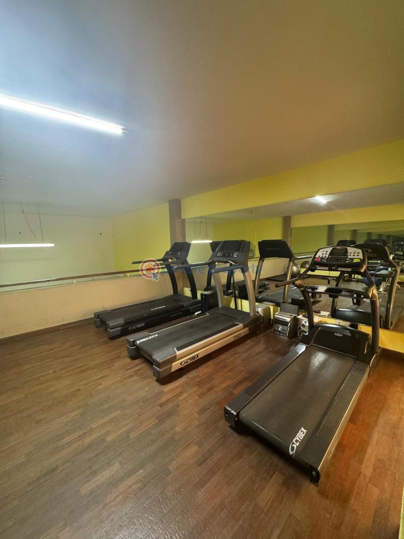 Large 2 & 3 bedroom maisonette with pool - 9 2 bedroom Block Of Flats For Rent Victoria Island Lagos - 9