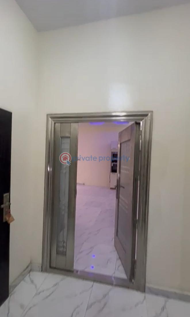 Large and spacious 1 bedroom apartment ( video) - 3 1 bedroom Mini Flat For Rent Orchid Road Lekki Lagos - 3