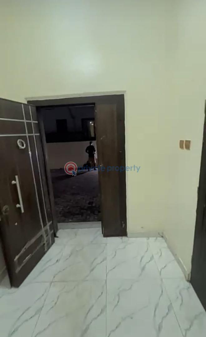 Large and spacious 1 bedroom apartment ( video) - 6 1 bedroom Mini Flat For Rent Orchid Road Lekki Lagos - 6