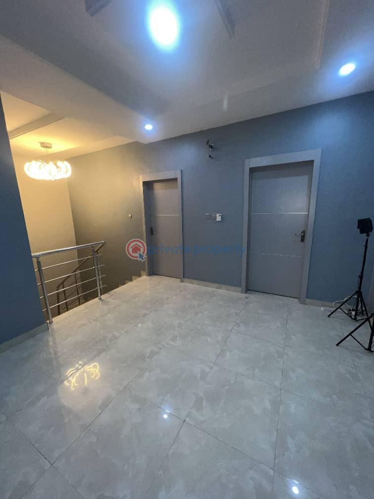 1 bedroom Shared Apartment For Rent Along Lekki Expressway Lagos - 5