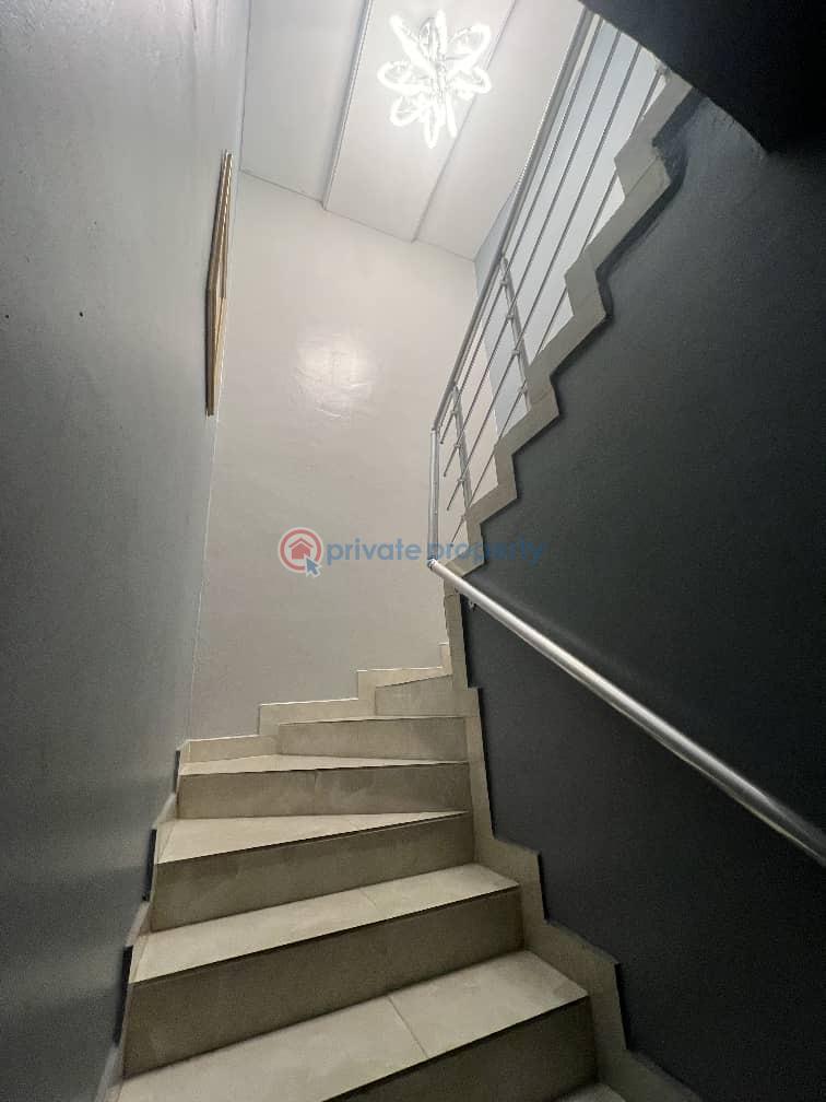 1 bedroom Shared Apartment For Rent Along Lekki Expressway Lagos - 0