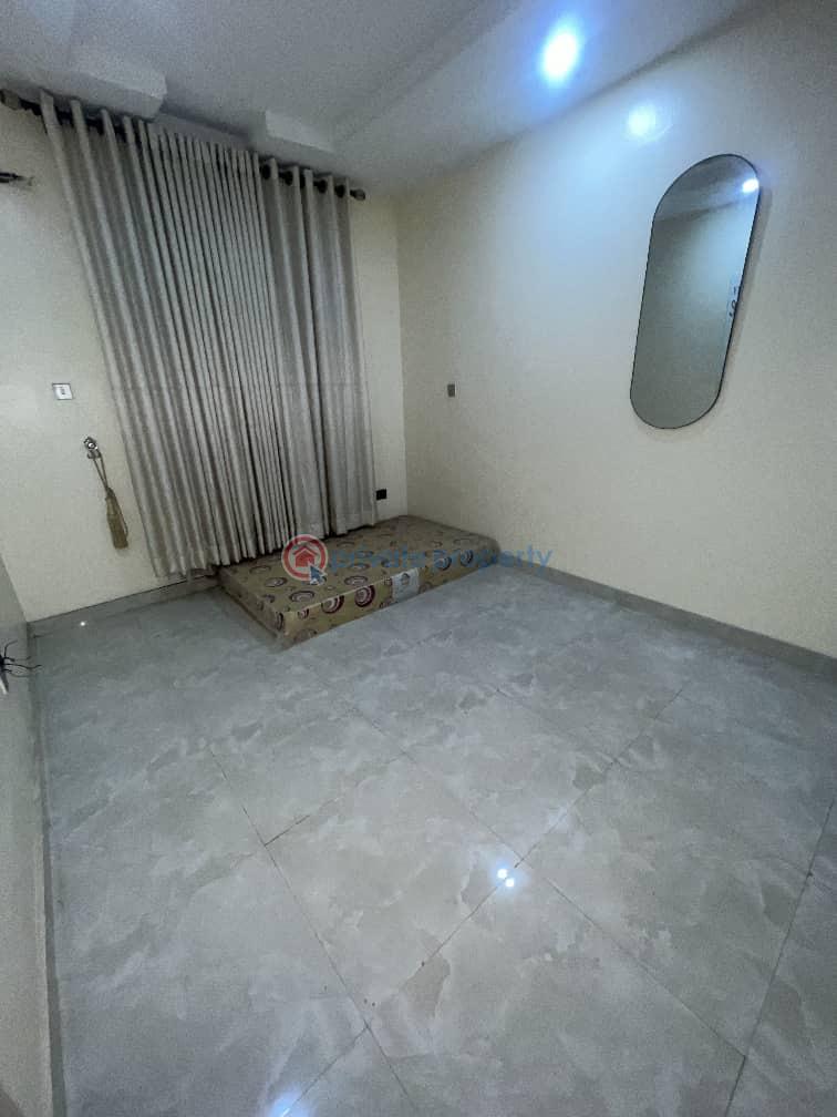 1 bedroom Shared Apartment For Rent Along Lekki Expressway Lagos - 4
