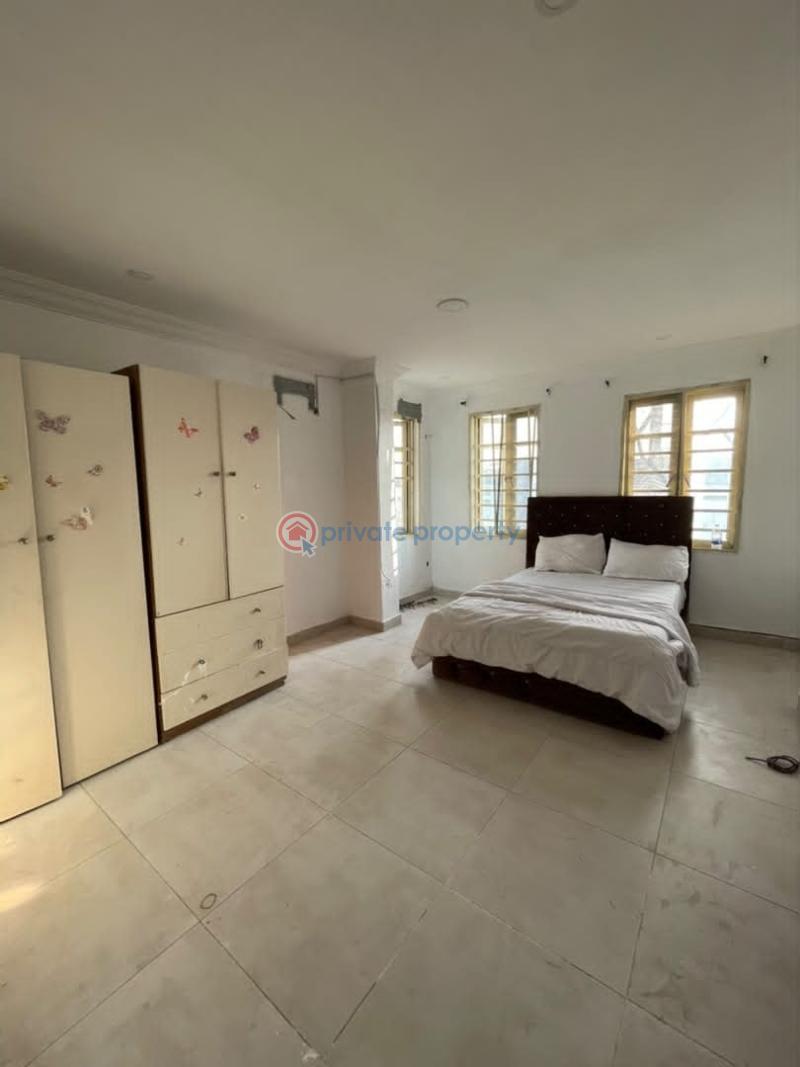1 bedroom Mini Flat For Rent Lekki Phase 2 Lagos - 1