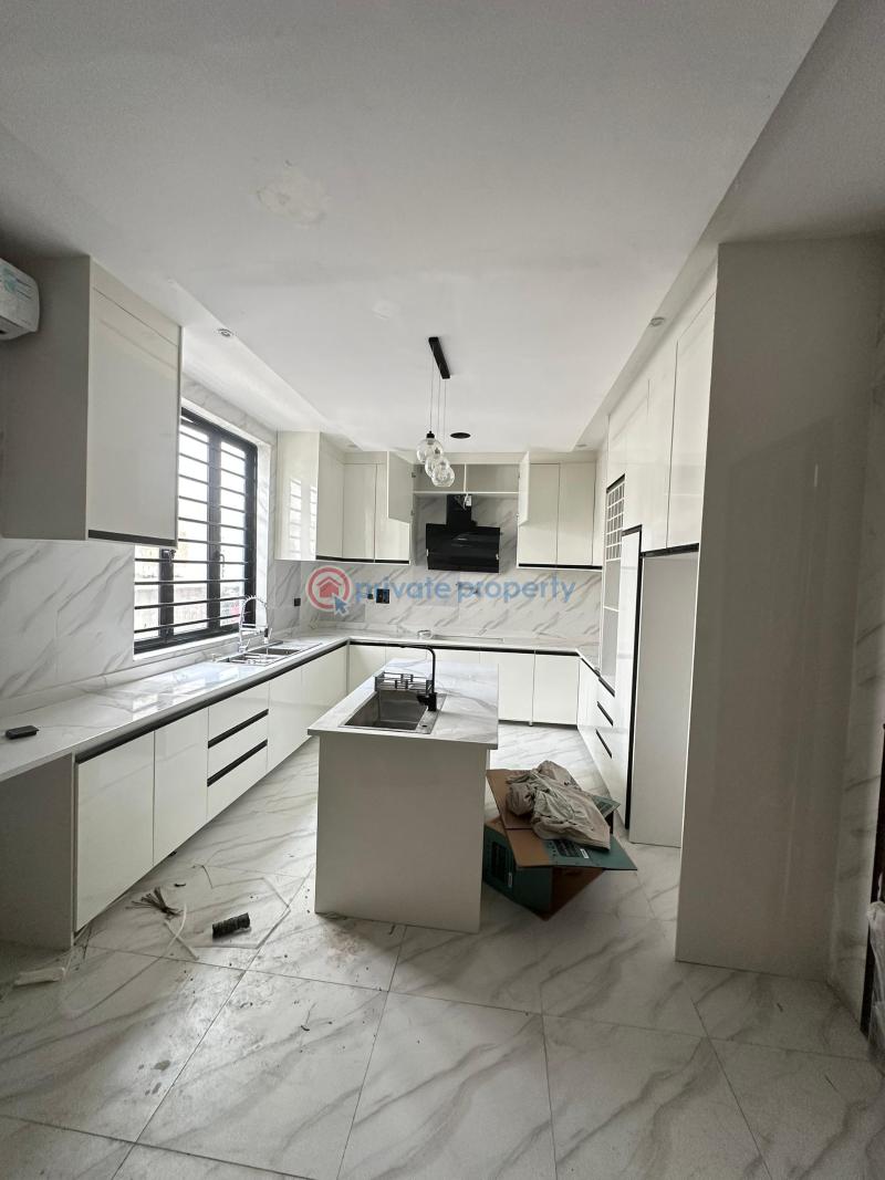 5 bedroom Detached Duplex For Sale Chevron Lekki Lagos - 5
