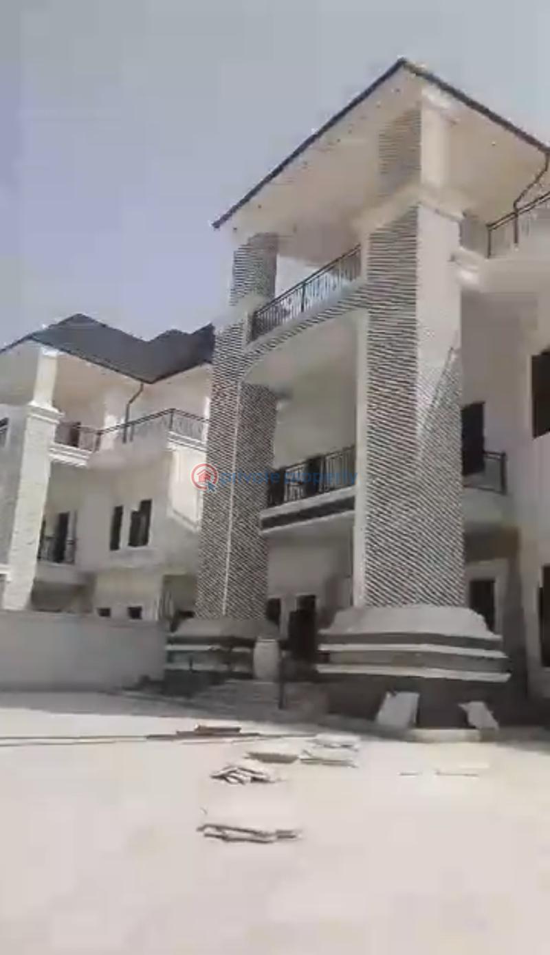 9 bedroom Detached Duplex For Sale Maitama Abuja Phase 1  - 0