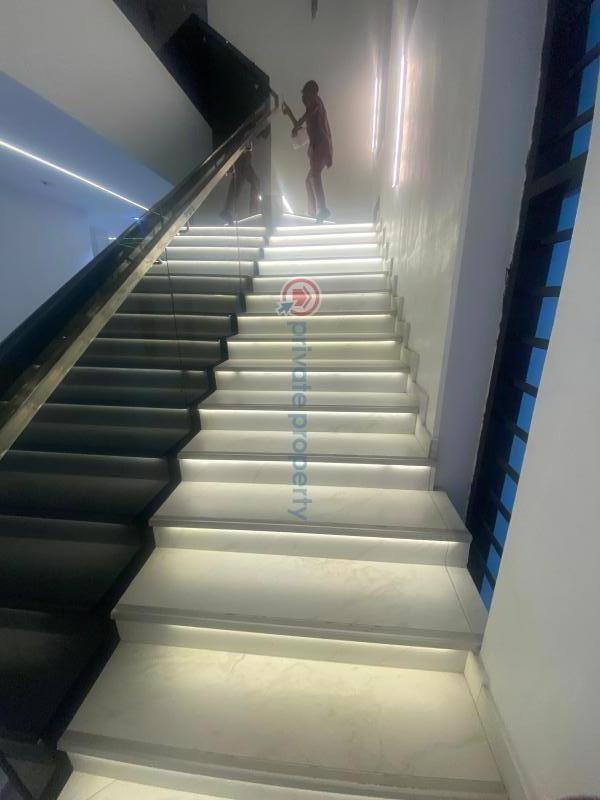 5 bedroom Detached Duplex For Sale Along Lekki Expressway Lagos - 3