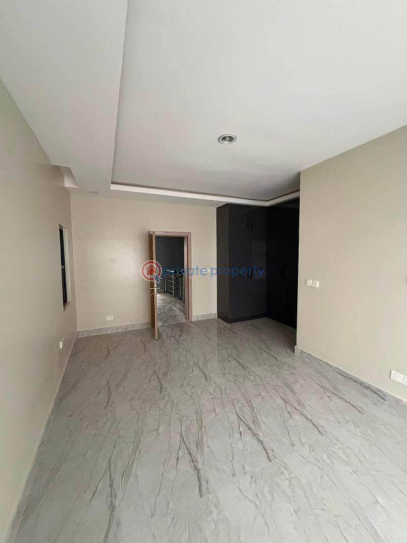 4 bedroom Terrace For Sale Perinwinkle Estate Lekki Phase 1 Lagos - 13