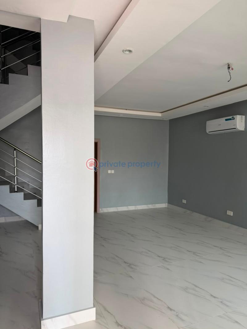 4 bedroom Terrace For Sale Perinwinkle Estate Lekki Phase 1 Lagos - 8