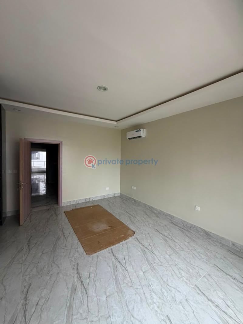 4 bedroom Terrace For Sale Perinwinkle Estate Lekki Phase 1 Lagos - 12