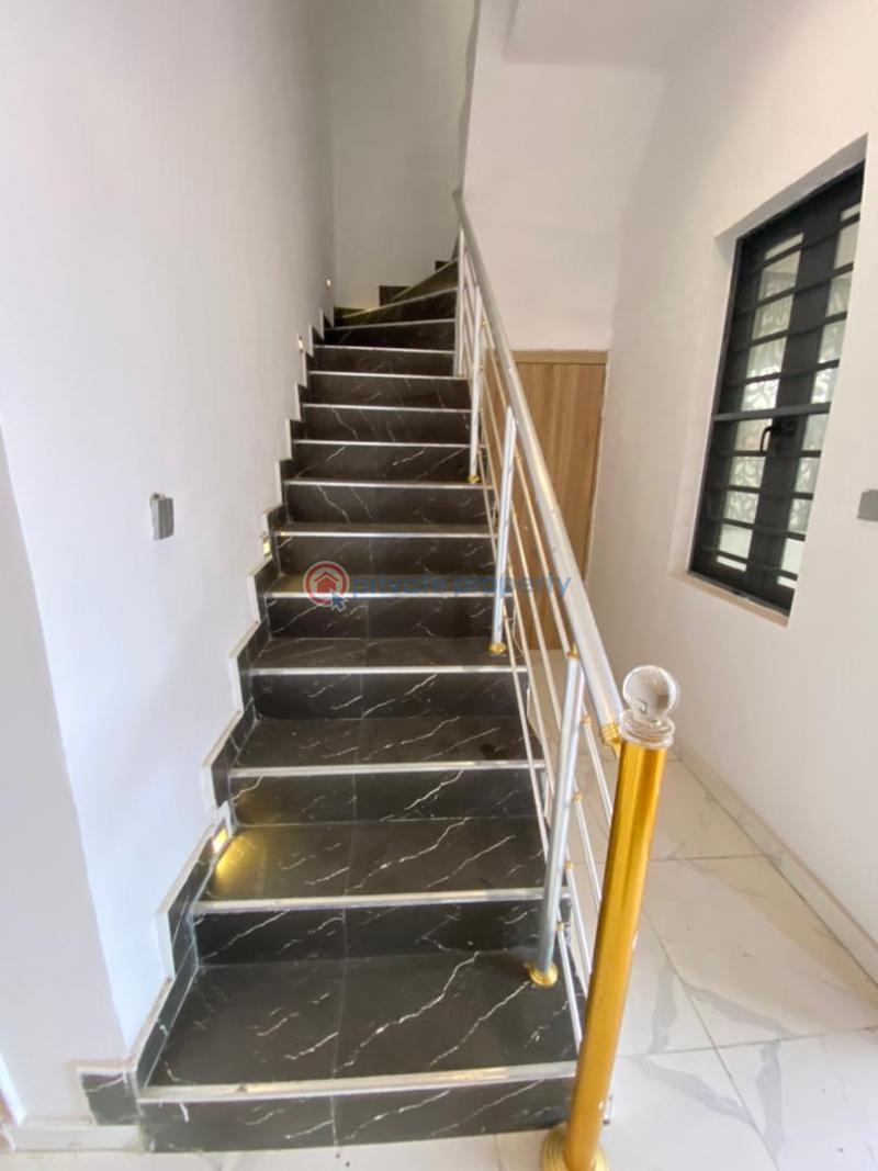 4 bedroom Terrace For Sale 2nd Toll Gate Lekki Lagos - 9