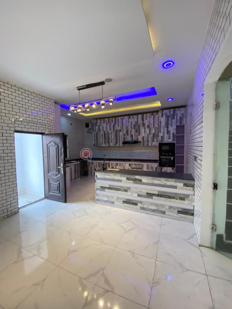 4 bedroom Terrace For Sale 2nd Toll Gate Lekki Lagos - 7