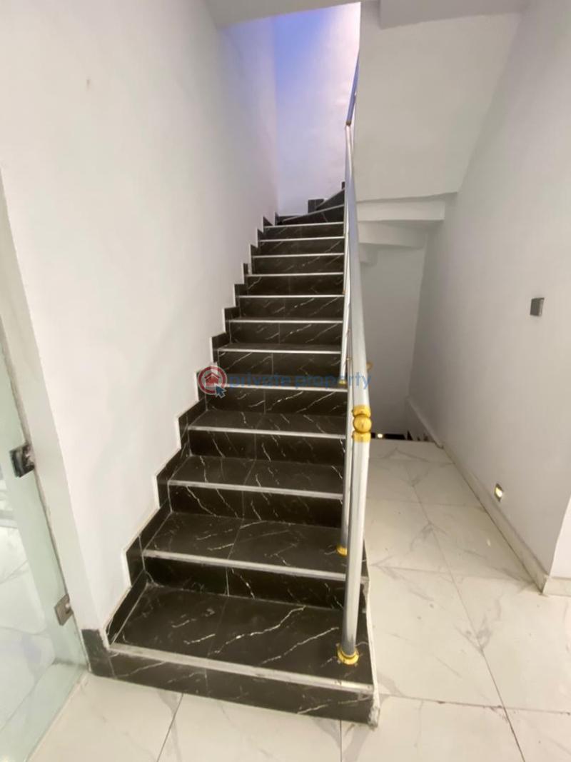4 bedroom Terrace For Sale 2nd Toll Gate Lekki Lagos - 11
