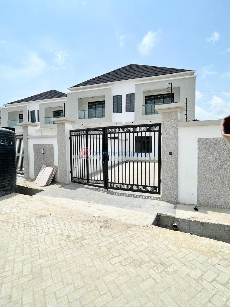 Lekki luxurious duplex*  🔑🔑 4bedrooms semi-detached duplex with bq for sale!! - 6 4 bedroom Semi detached Duplex For Sale Ologolo Lekki Lagos - 6