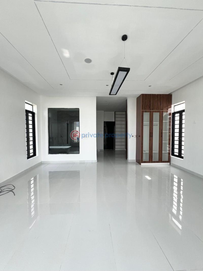 Lekki luxurious duplex with swimming pool*  🔑🔑 5bedrooms fully-detached duplex with bq for sale!! - 17 5 bedroom Detached Duplex For Sale 2nd Toll Gate Lekki Lagos - 17