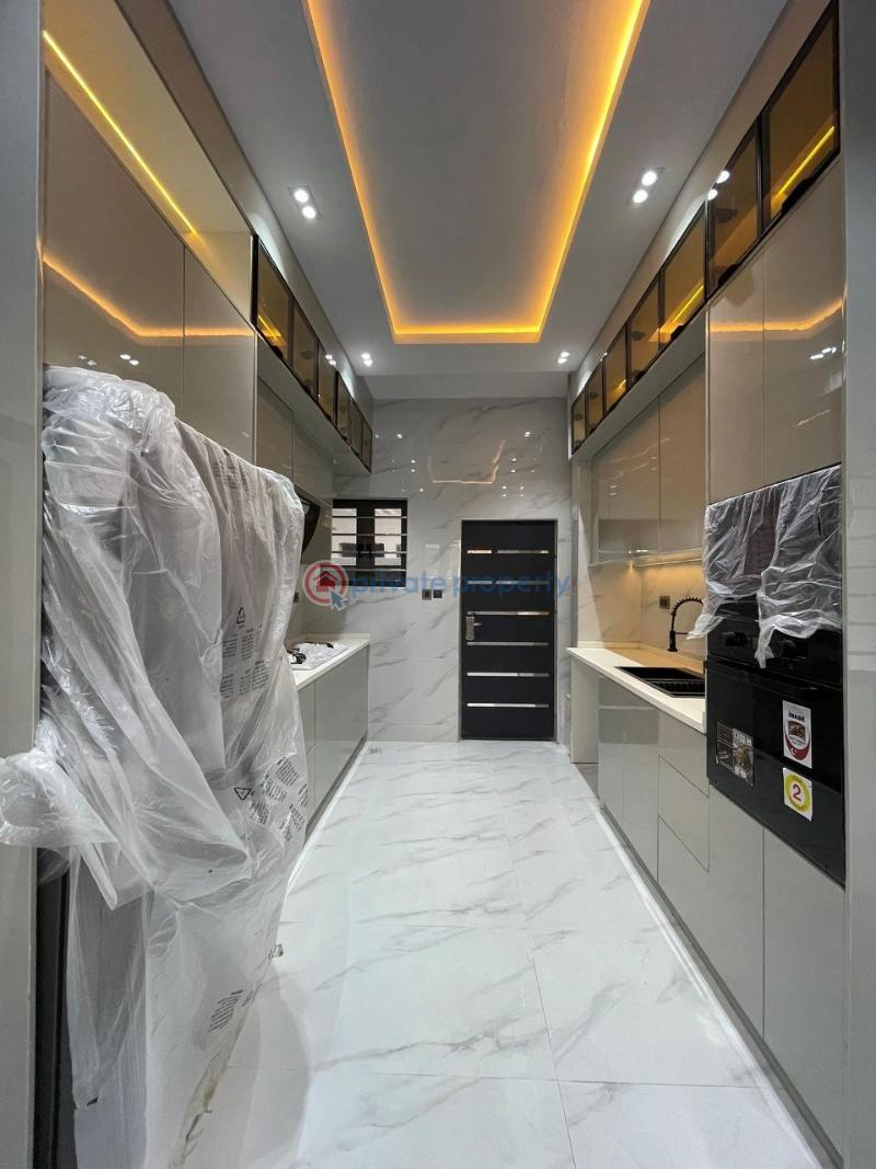 5 bedroom Detached Duplex For Sale Ologolo Lekki Lagos - 5