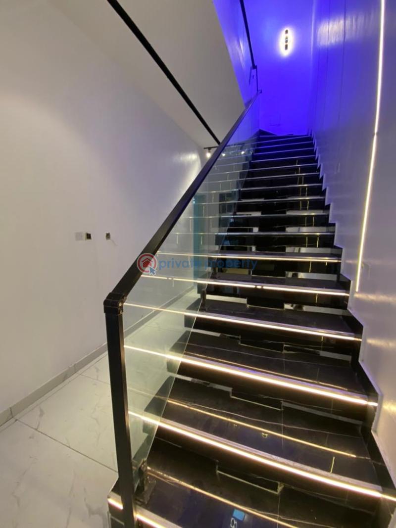Lekki luxurious duplex with swimming pool*  🔑🔑 5bedrooms fully-detached duplex with bq for sale!! - 9 5 bedroom Detached Duplex For Sale 2nd Toll Gate Lekki Lagos - 9