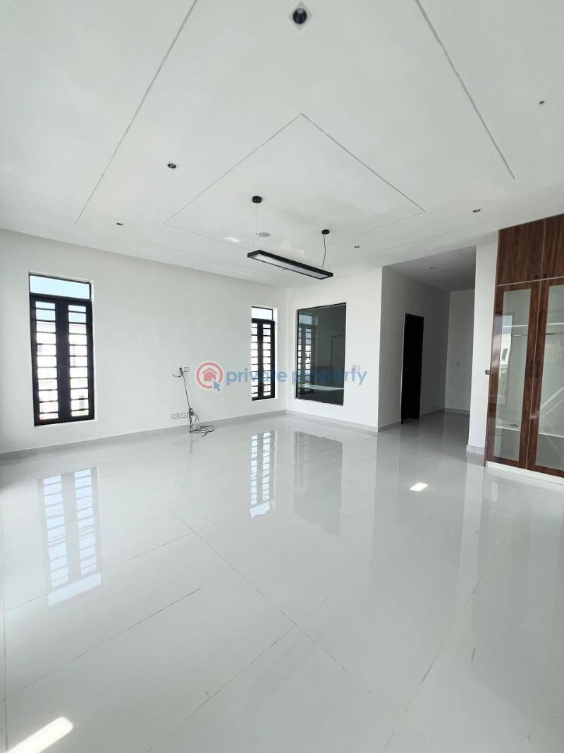 Lekki luxurious duplex with swimming pool*  🔑🔑 5bedrooms fully-detached duplex with bq for sale!! - 5 5 bedroom Detached Duplex For Sale 2nd Toll Gate Lekki Lagos - 5