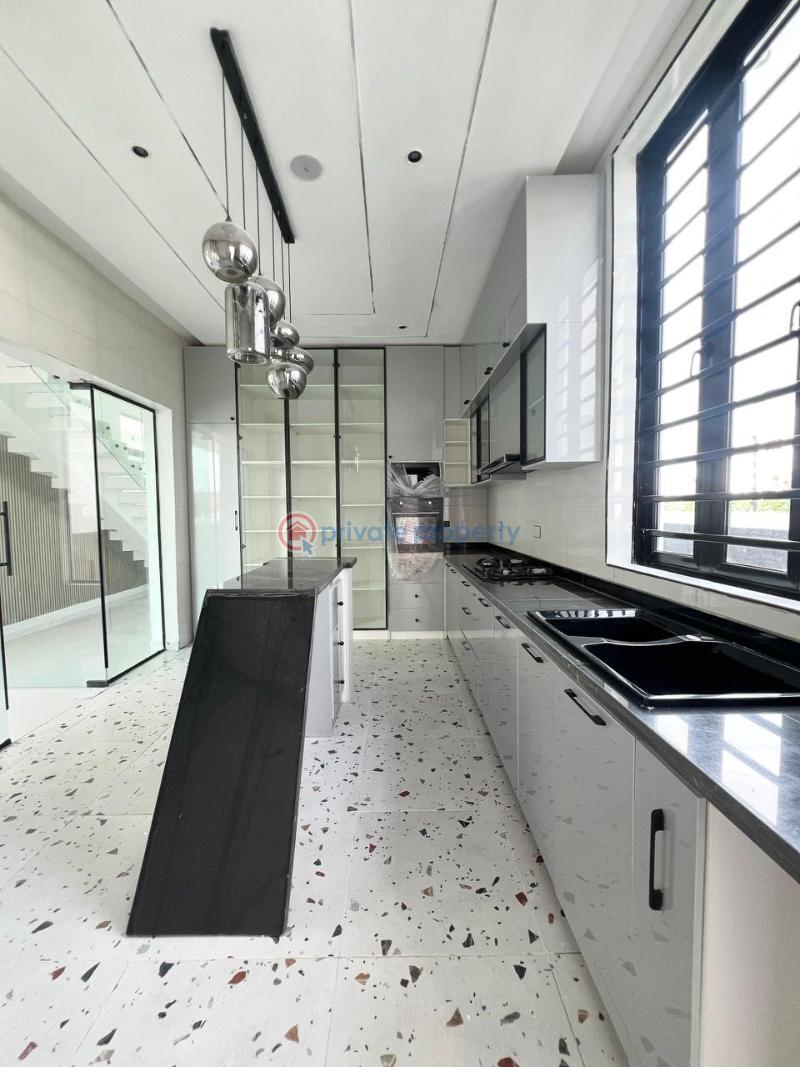 Lekki luxurious duplex with swimming pool*  🔑🔑 5bedrooms fully-detached duplex with bq for sale!! - 18 5 bedroom Detached Duplex For Sale 2nd Toll Gate Lekki Lagos - 18