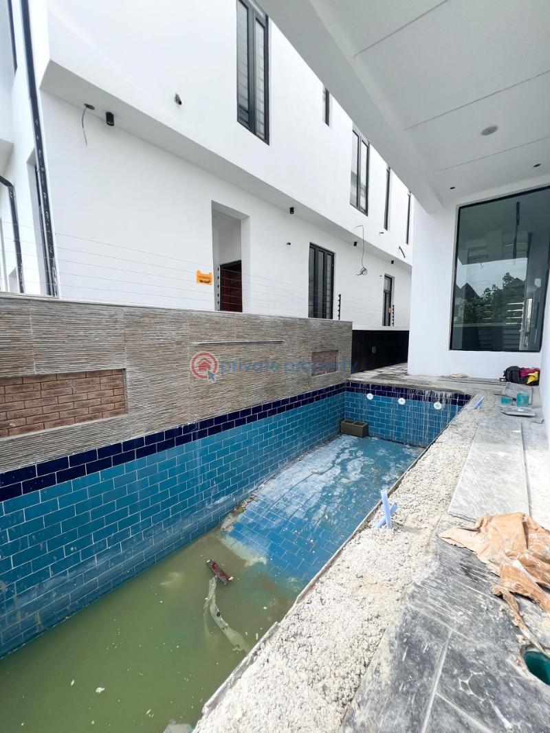 Lekki luxurious duplex with swimming pool*  🔑🔑 5bedrooms fully-detached duplex with bq for sale!! - 3 5 bedroom Detached Duplex For Sale 2nd Toll Gate Lekki Lagos - 3